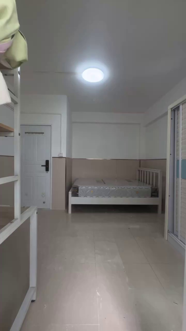 西湖小区朝南大单间2680