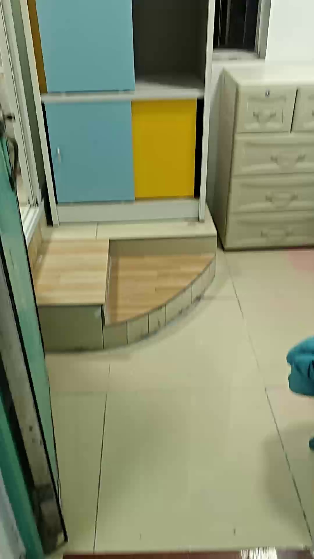 文锦地铁站 高嘉大厦电梯房。950