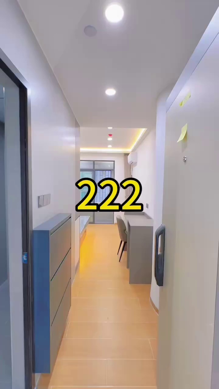 位置：海滨小区无遮挡 户型：超大单房阳台家电齐全 价格:特价3680/月
