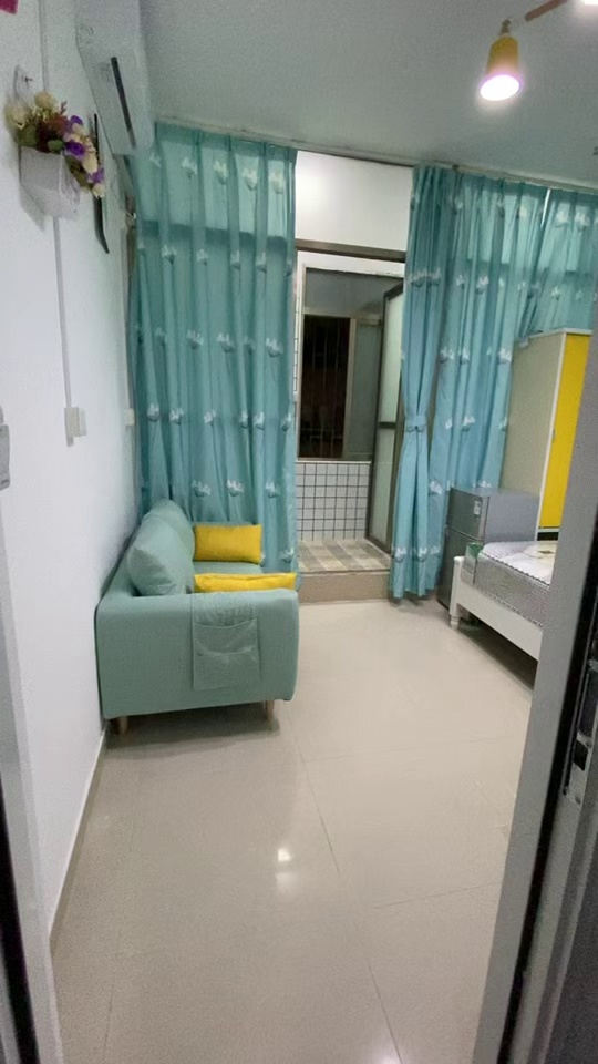 红岭，西湖小区2楼2200