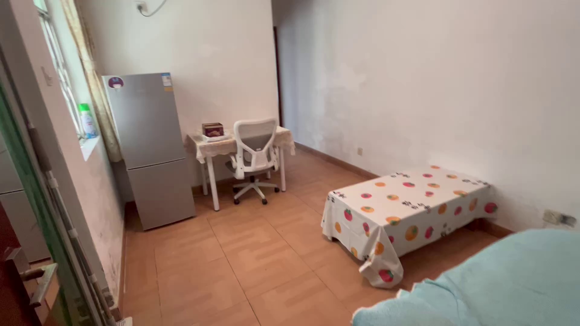 西丽留仙苑，一房一厅带阳台3300