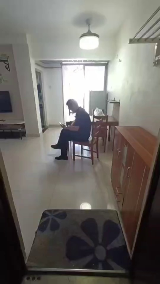 恒富花园 3房2厅 拎包入住 3600，看房方便