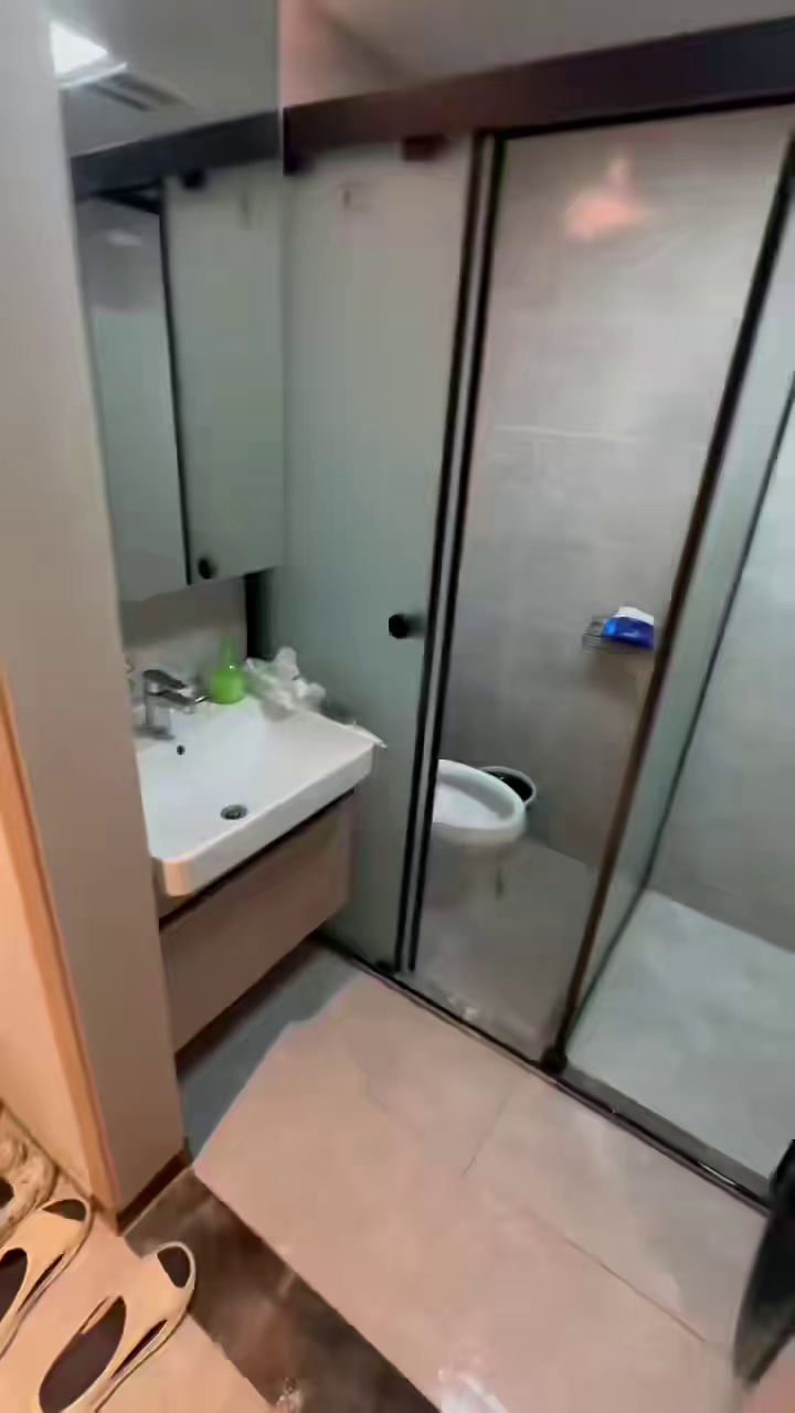 爵士大厦朝南单身公寓