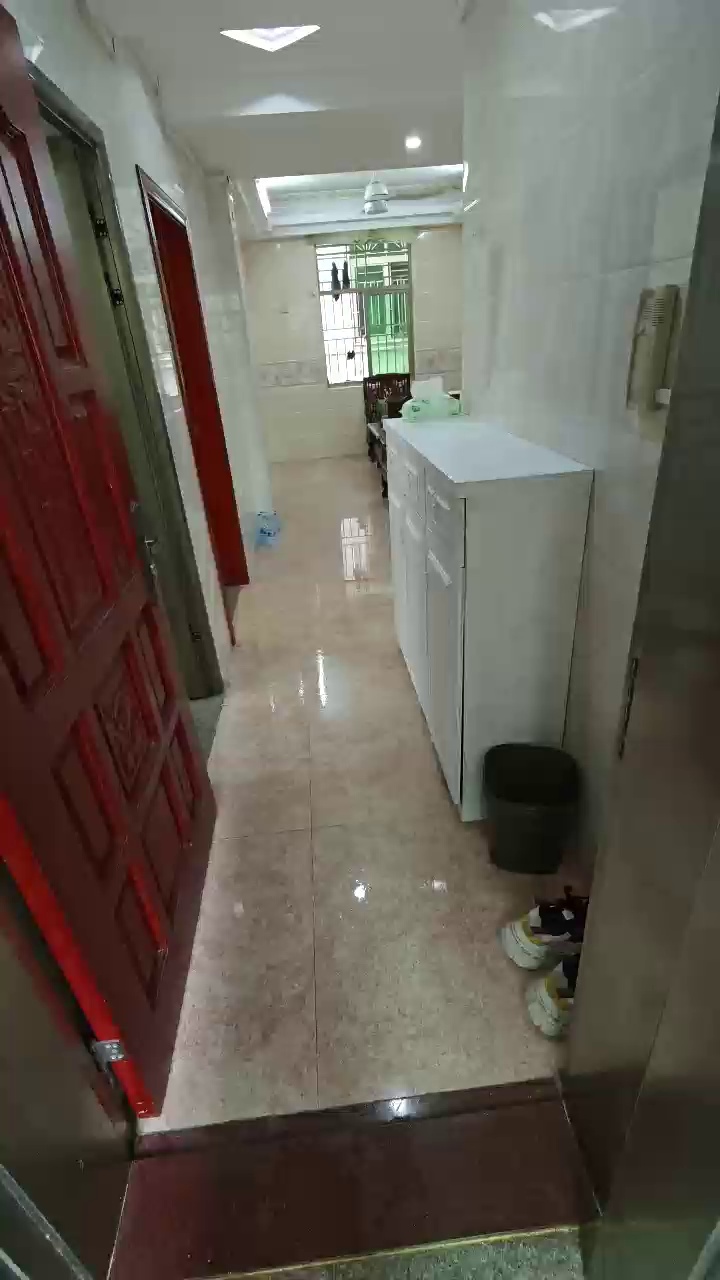 凤凰山庄 2房一厅 合租1500
