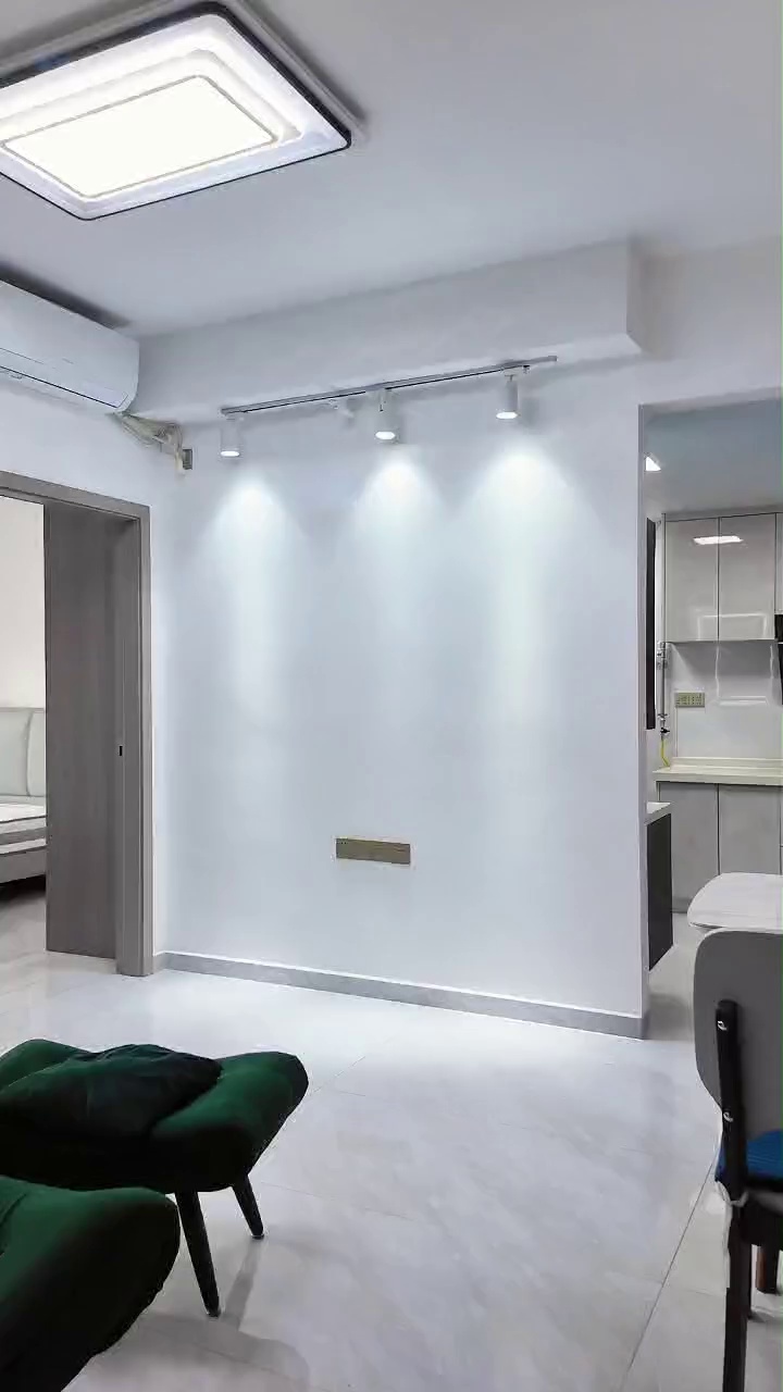 科苑地铁站，两房一厅8000