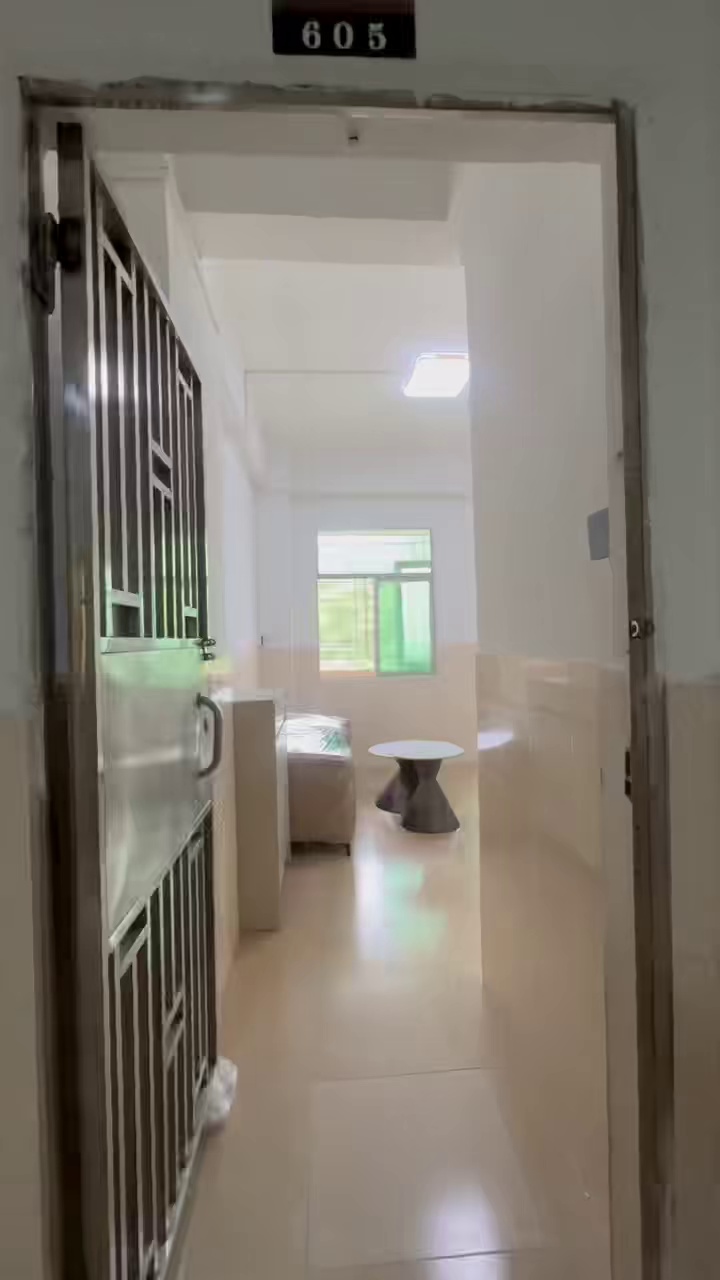 安良五村一房一厅带阳台 1200