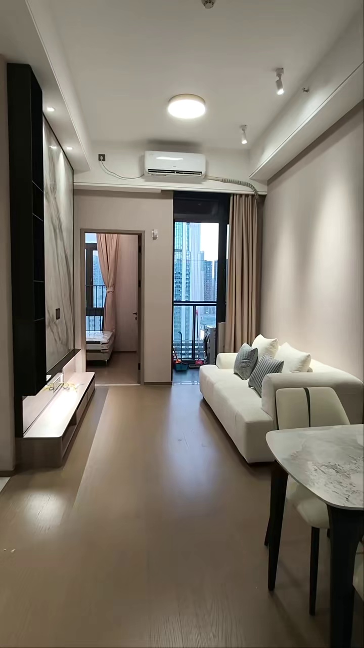 恒大2房 8000 随时入住