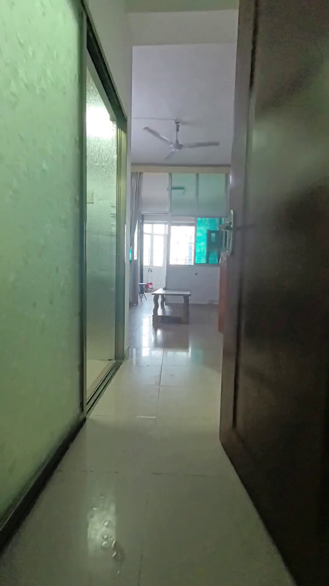 出租长龙地铁口零距离德兴城一房一厅2400