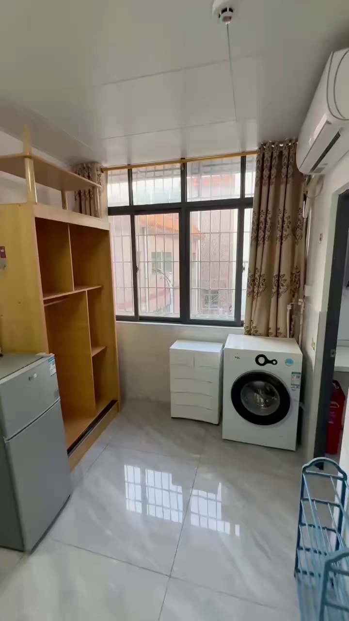坝心四巷7号大单房1300转租