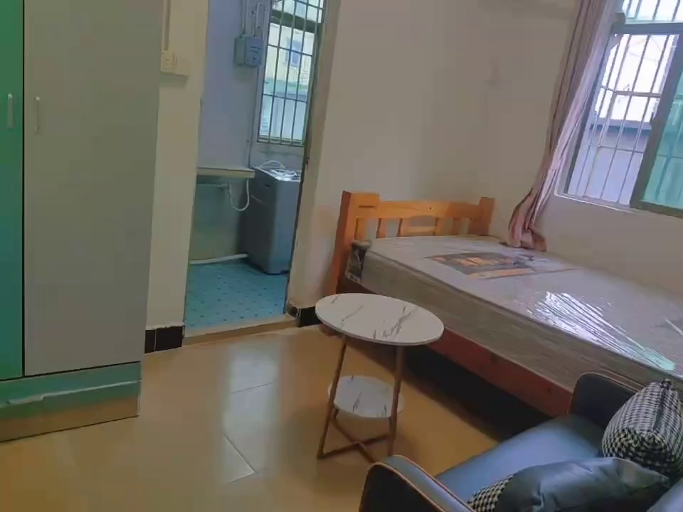 泥围旧村单间，680