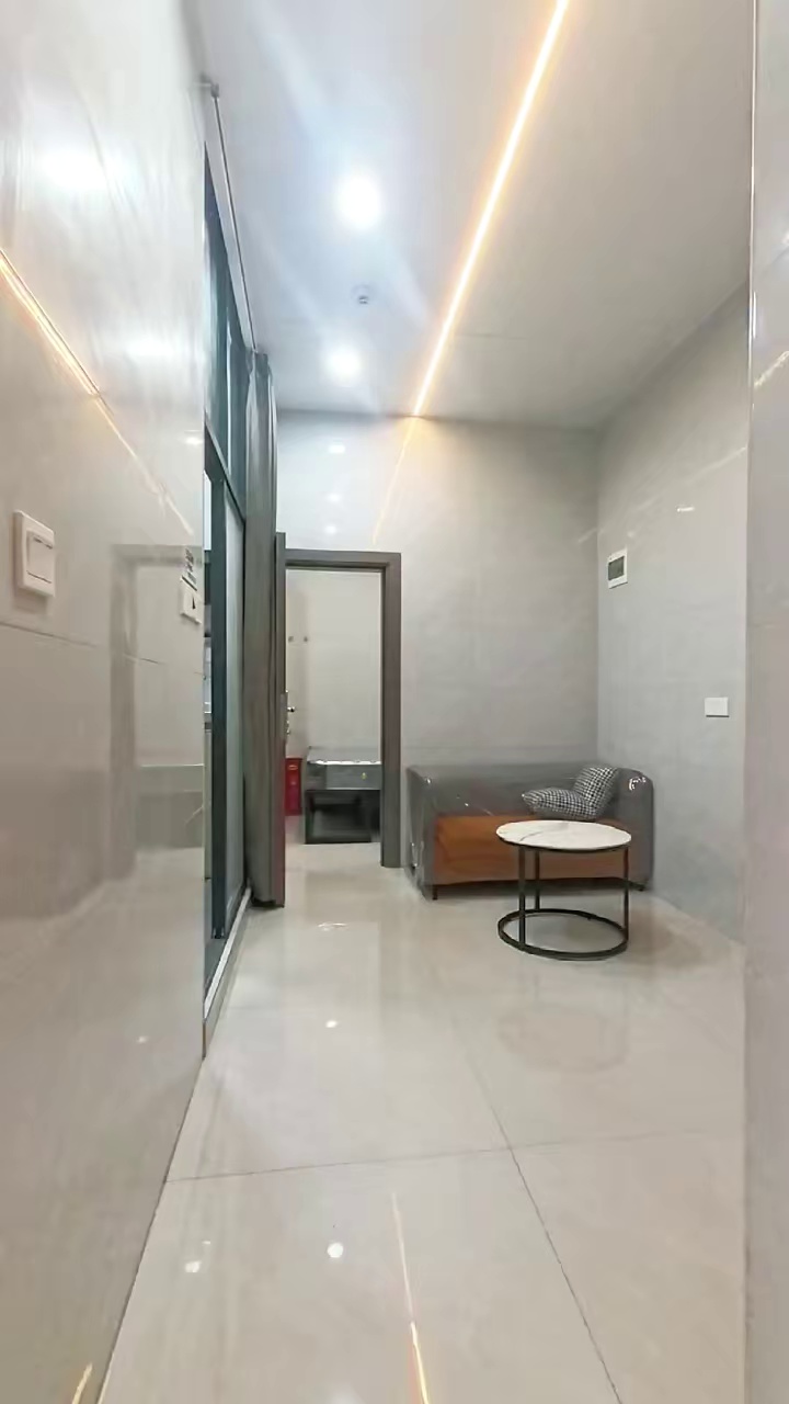 上油松村 公寓大一房一厅 近港深国际 镇乾大厦 展滔科技 采光好 拎包入住 租2100