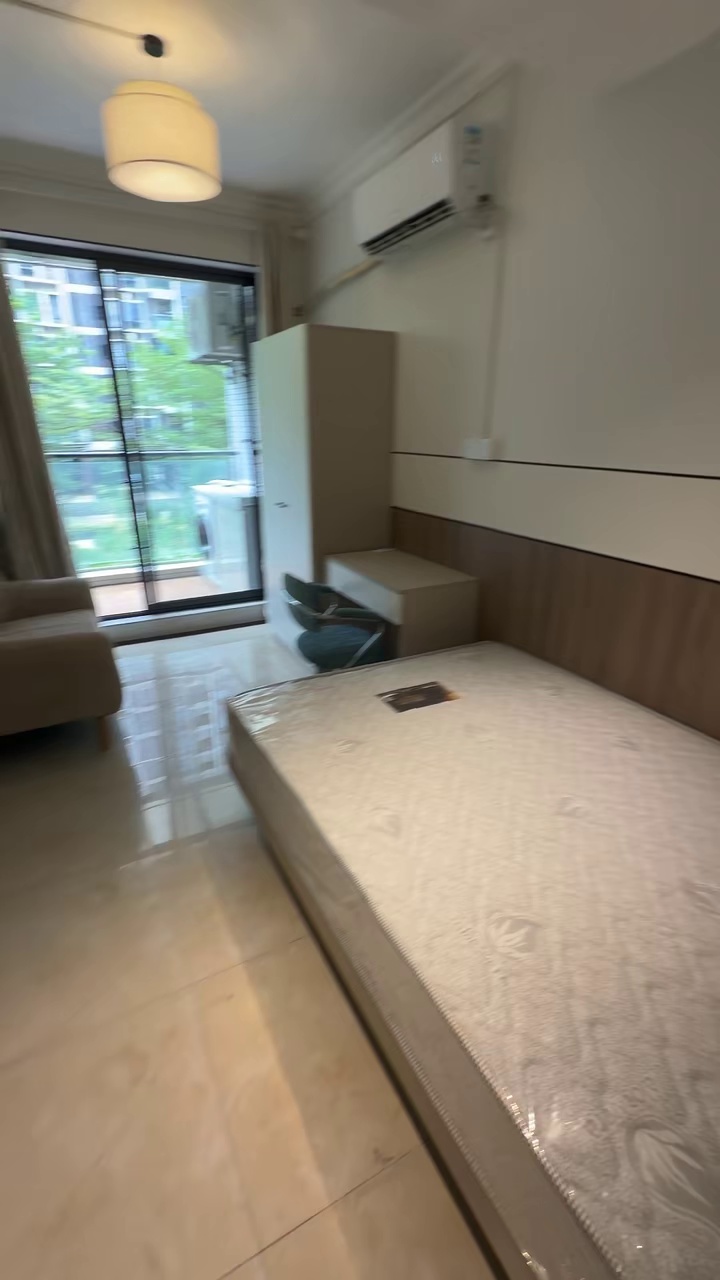 崇文花园好房合租房纯女生 独立大阳台带洗漱台独立洗衣机 2500+200