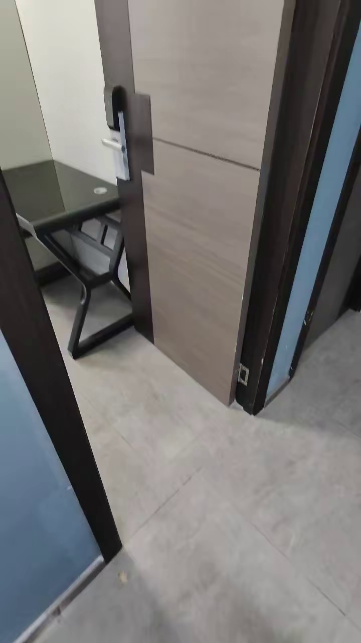 西丽九祥岭 电梯单间 1600/月