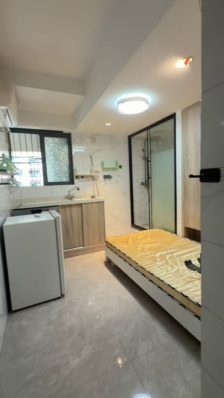 金港豪庭 小区单间2800。