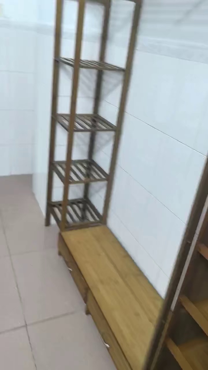 房租1500。西门街大路边独立大大单房2楼，拎包入住。