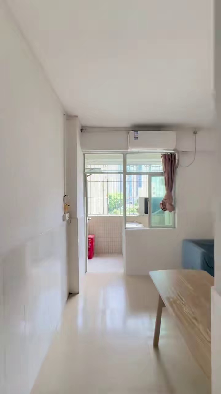 下油松 展滔 油园新村 单间 1400 大阳台