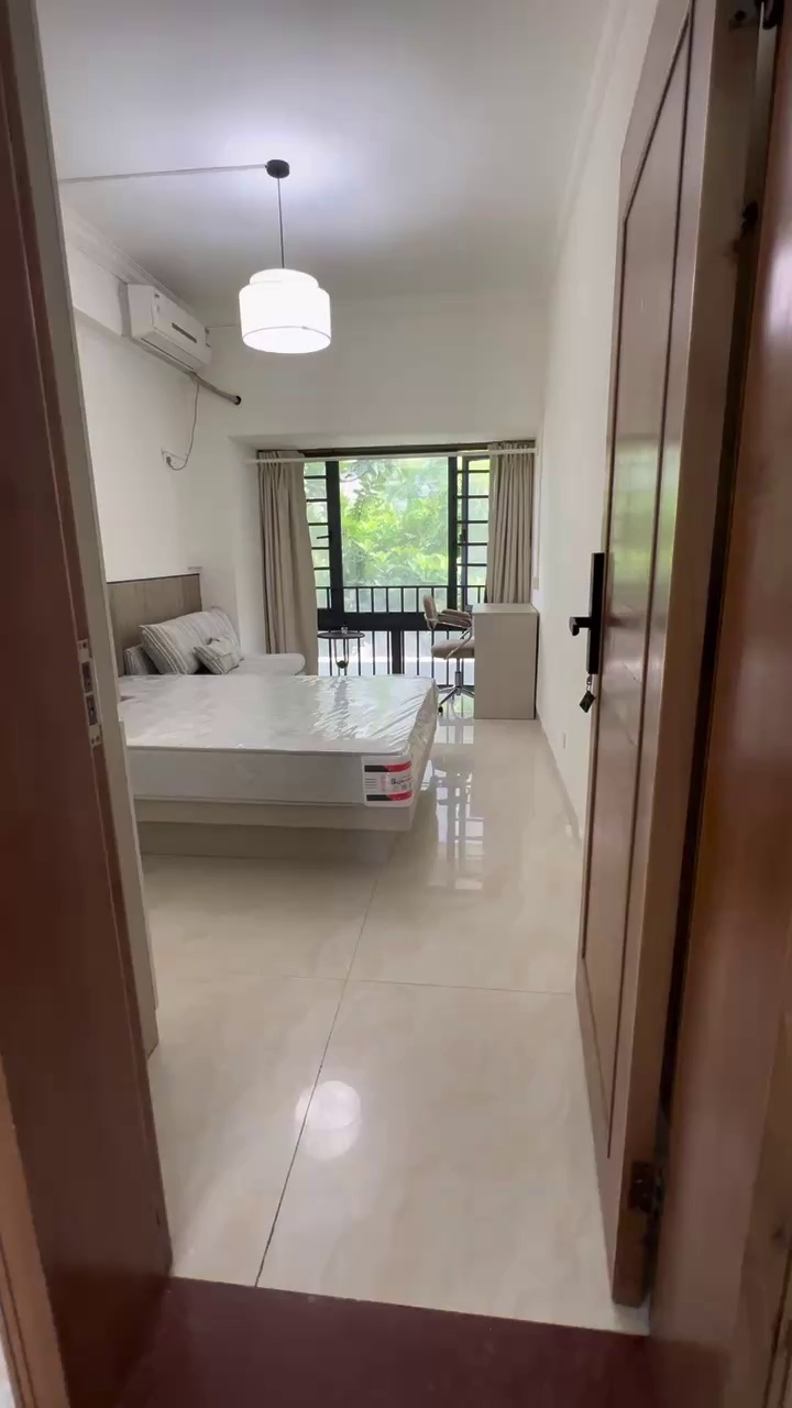 塘朗地铁站 崇文花园小区房 2580 女生合租房