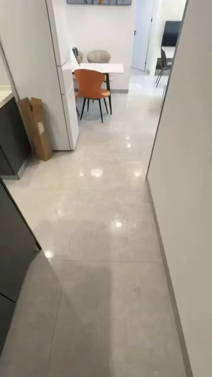南洋大厦精装三房6600，看房随时