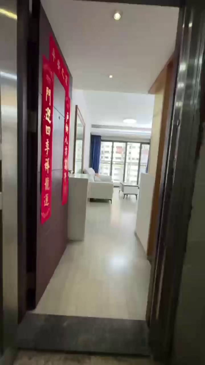 黄贝岭京基凤凰印象 两房一厅：73平：南向：精装修：家私电器全齐：拎包入住