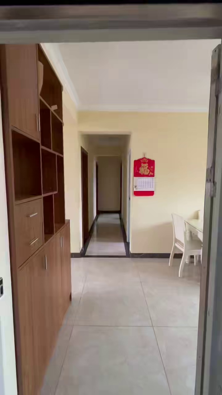 德兴城8楼步梯三房二厅4200