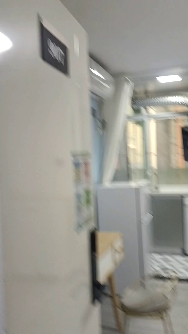 民治水尾新村，电梯精装大单间 1650包管理费，拎包入住