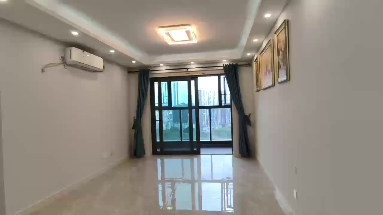 同乐南地铁站，三房一厅89平全齐9200 东南朝向看花园 家私家电配置中