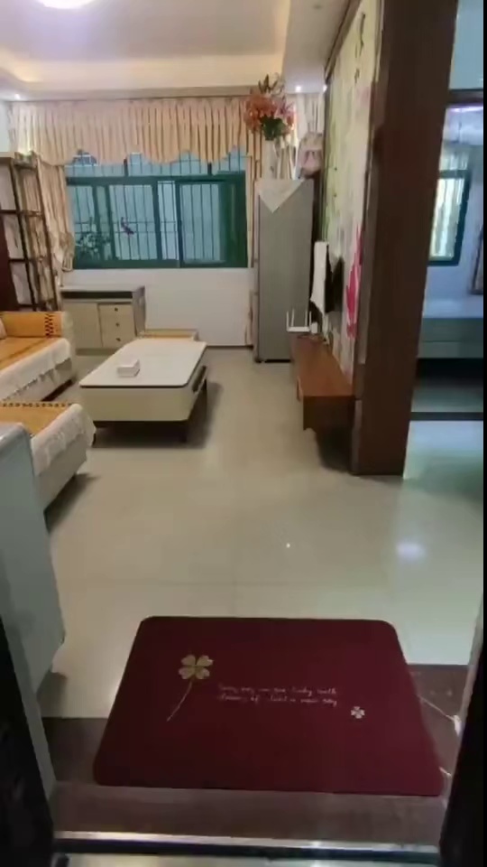 三合华侨C区4房，租3800.拎包入住