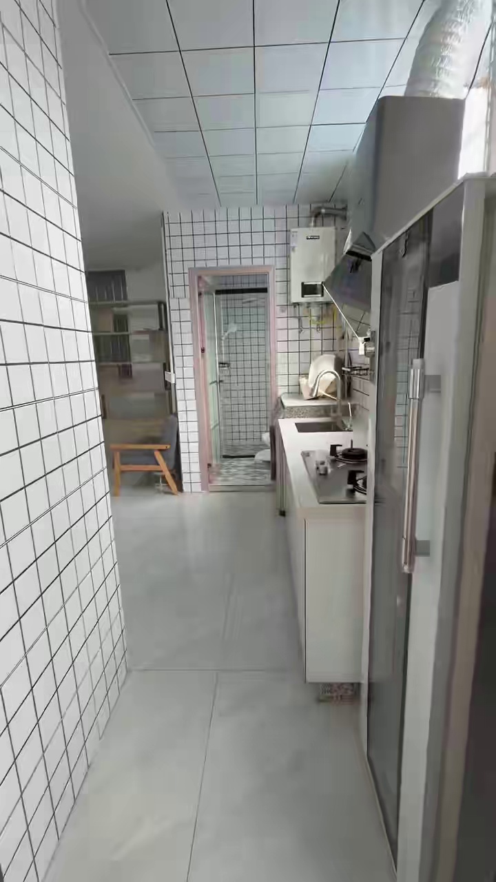 塘坑地铁站 大和村 二房一厅通天气 租金2500