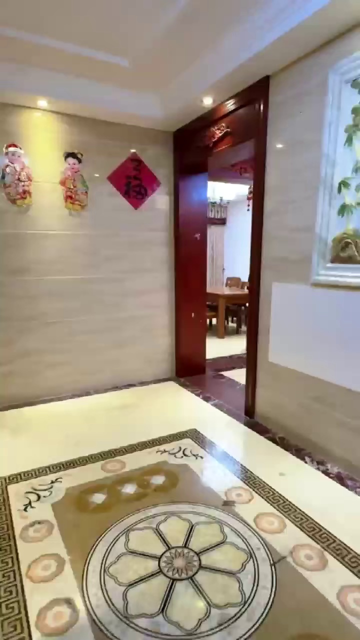 熙龙湾二期 4B栋 704- 172平4+1房 双阳台南北通透 看房有密码 仅租16500