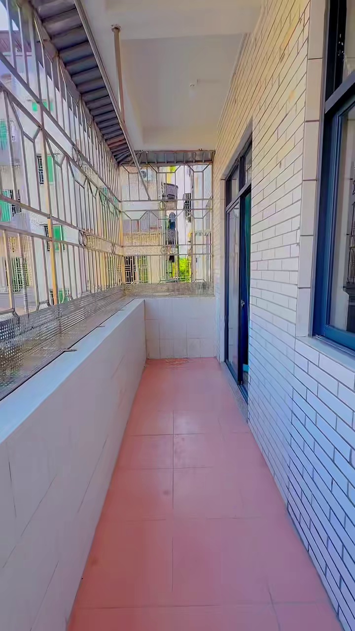 新生地铁站 两房一厅大厨房 1780 ℹ 网络管理全包