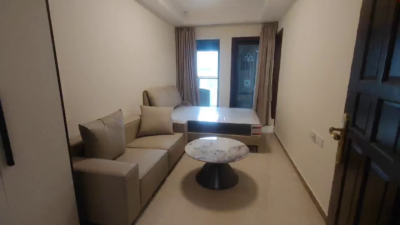老街恒大天玺精装一房租金 4500刚刚空出来， 随时看房