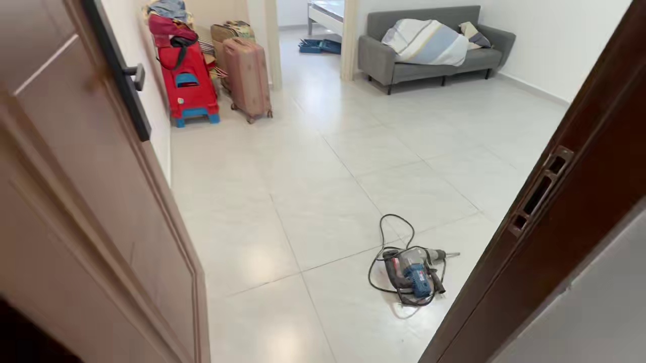 西丽大磡一村3楼步梯一房一厅，拎包入住，开通燃气