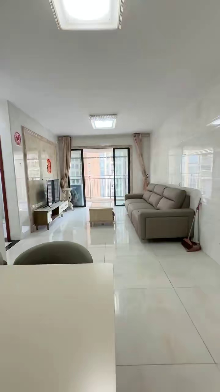 远洋·新干线三房两卫 业主直租3600