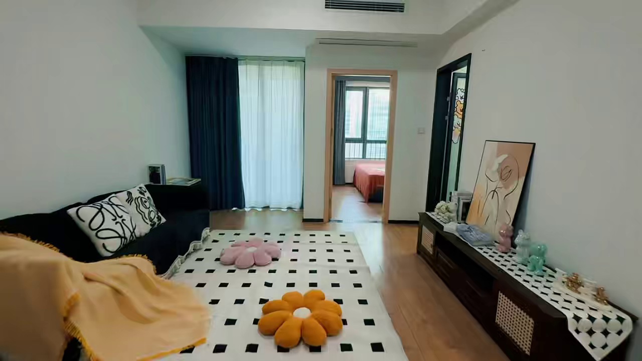 红岭北地铁口一房一厅6800