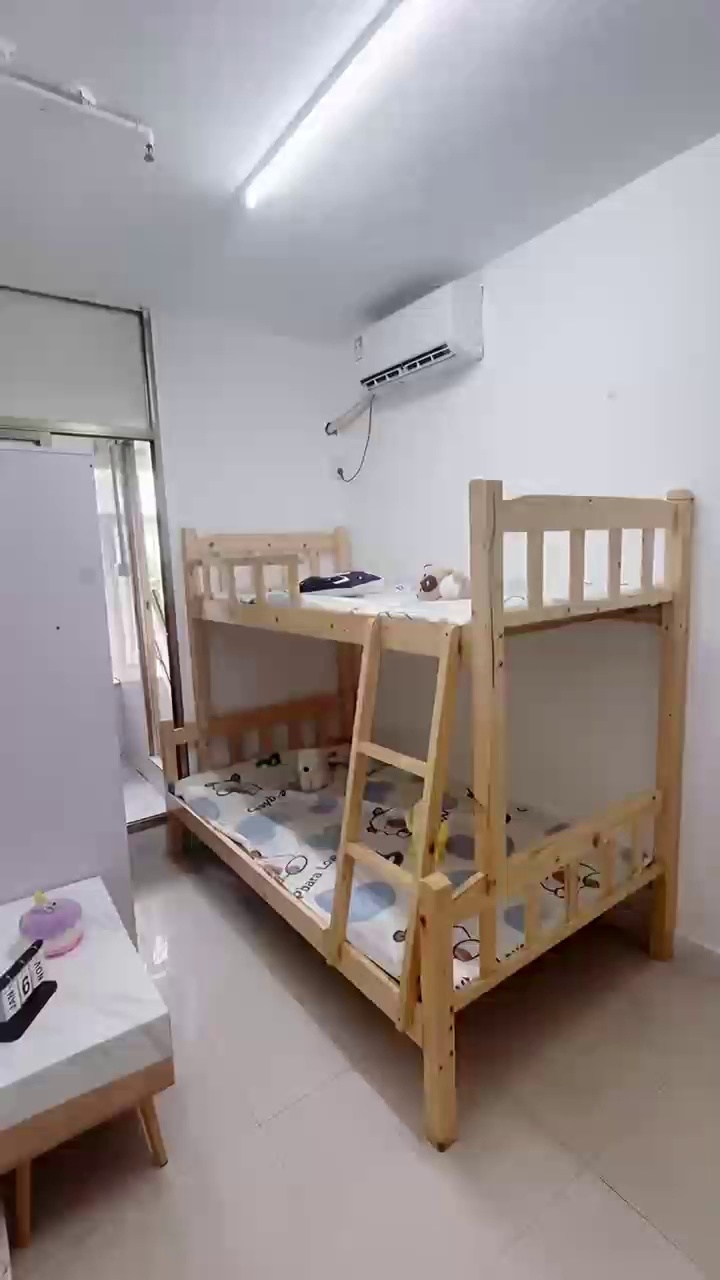 降价降价【华北 华新 电子 茂业 远望 单间厨卫】 租金:1780 家具:空调，热水器，床，桌子 衣柜 地址:华新村6楼 适住:华北，电子，远望，3.7号线
