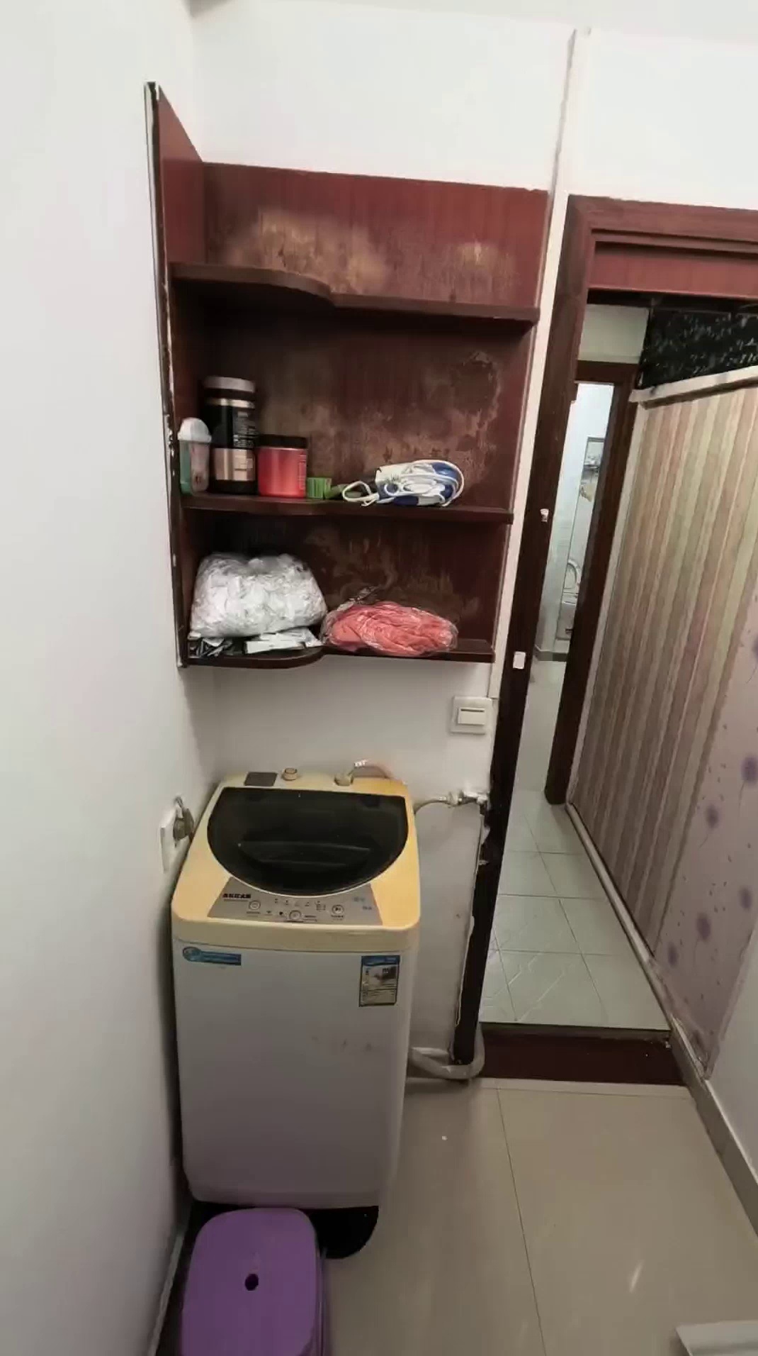 出租！！ 花园电梯房，单间，带家私家电，采光通风好，可直接看房 800