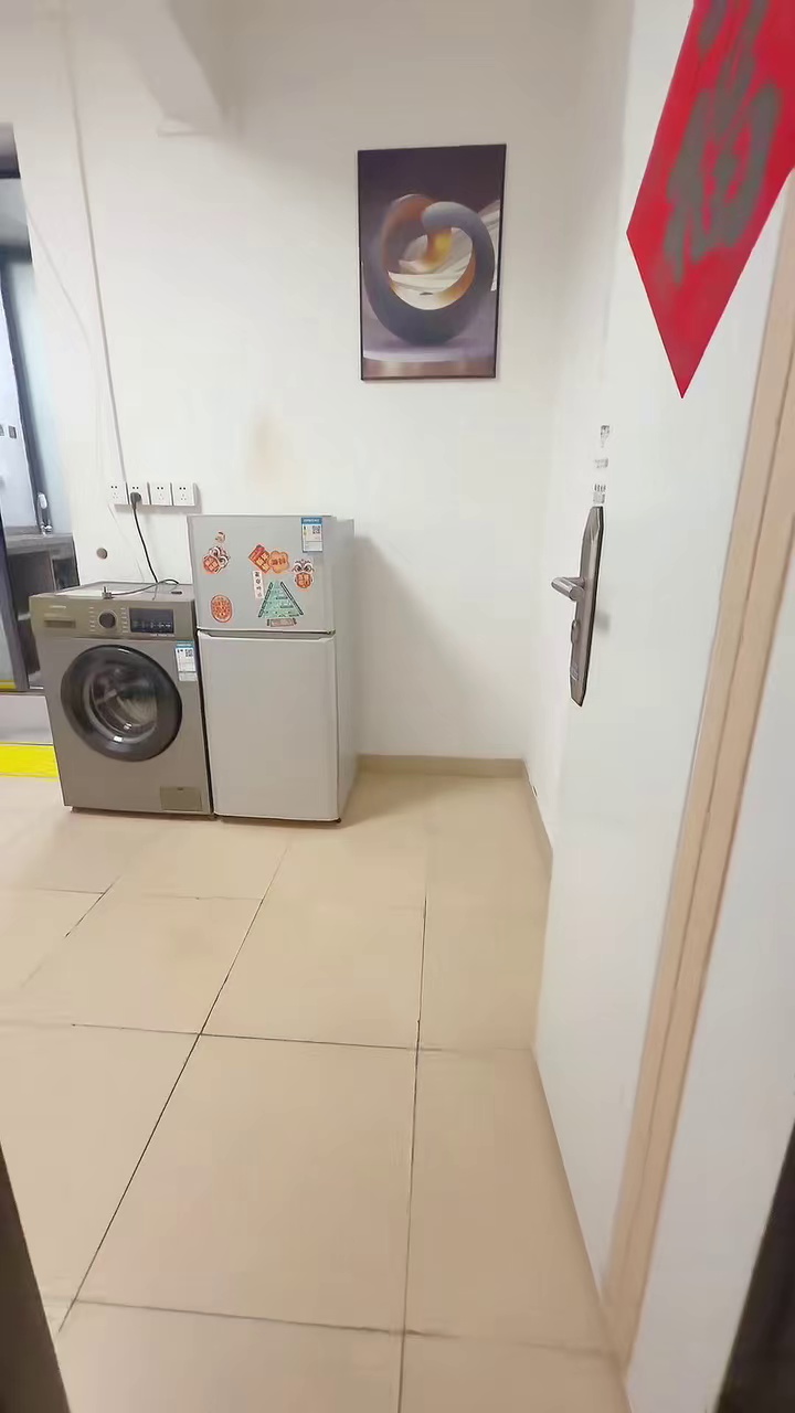 长龙地铁站C牛岭吓（胡清）口203- B房 两房一厅2280