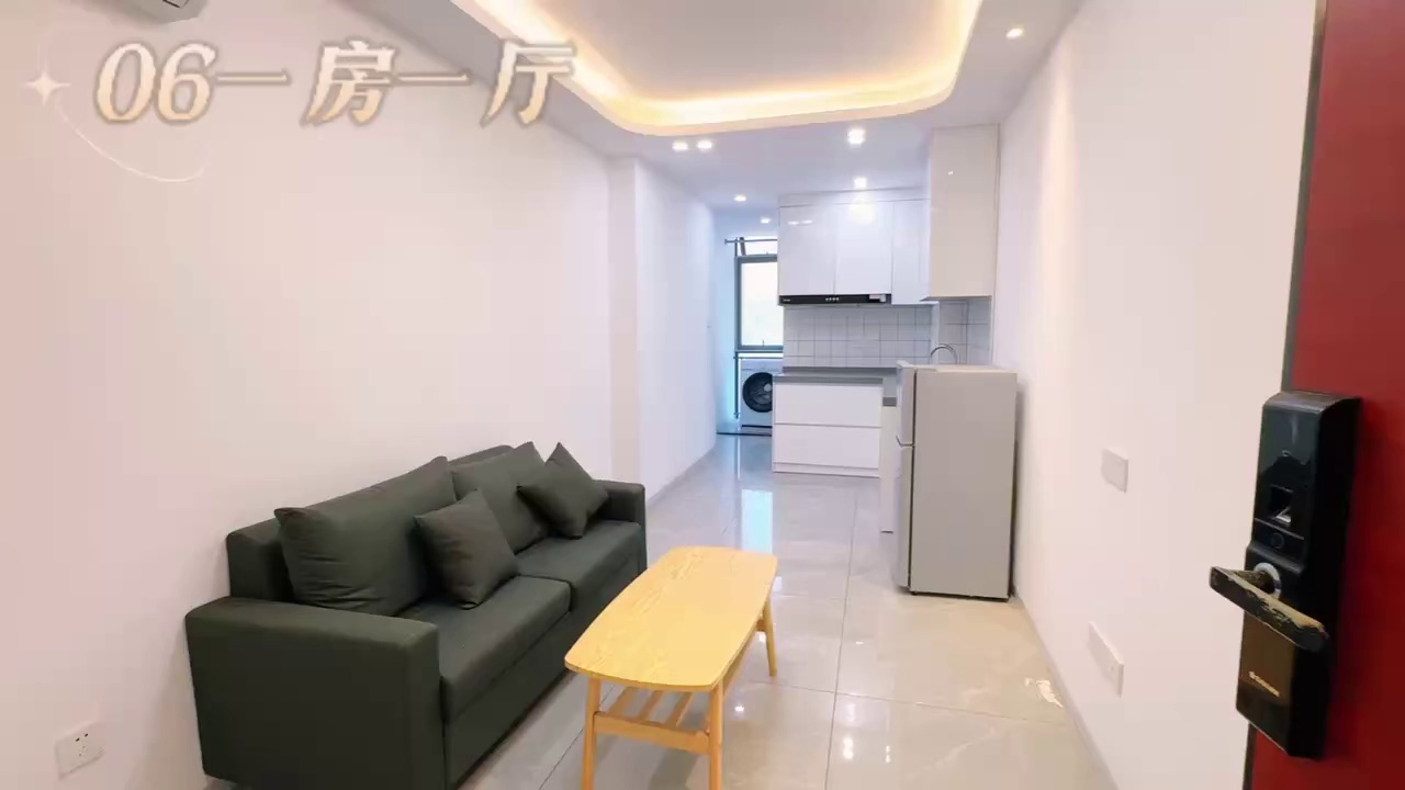 上川地铁口 君钰府封闭小区 地下停车? 精装电梯一房一厅 可养宠物，免15天，4580，可短租