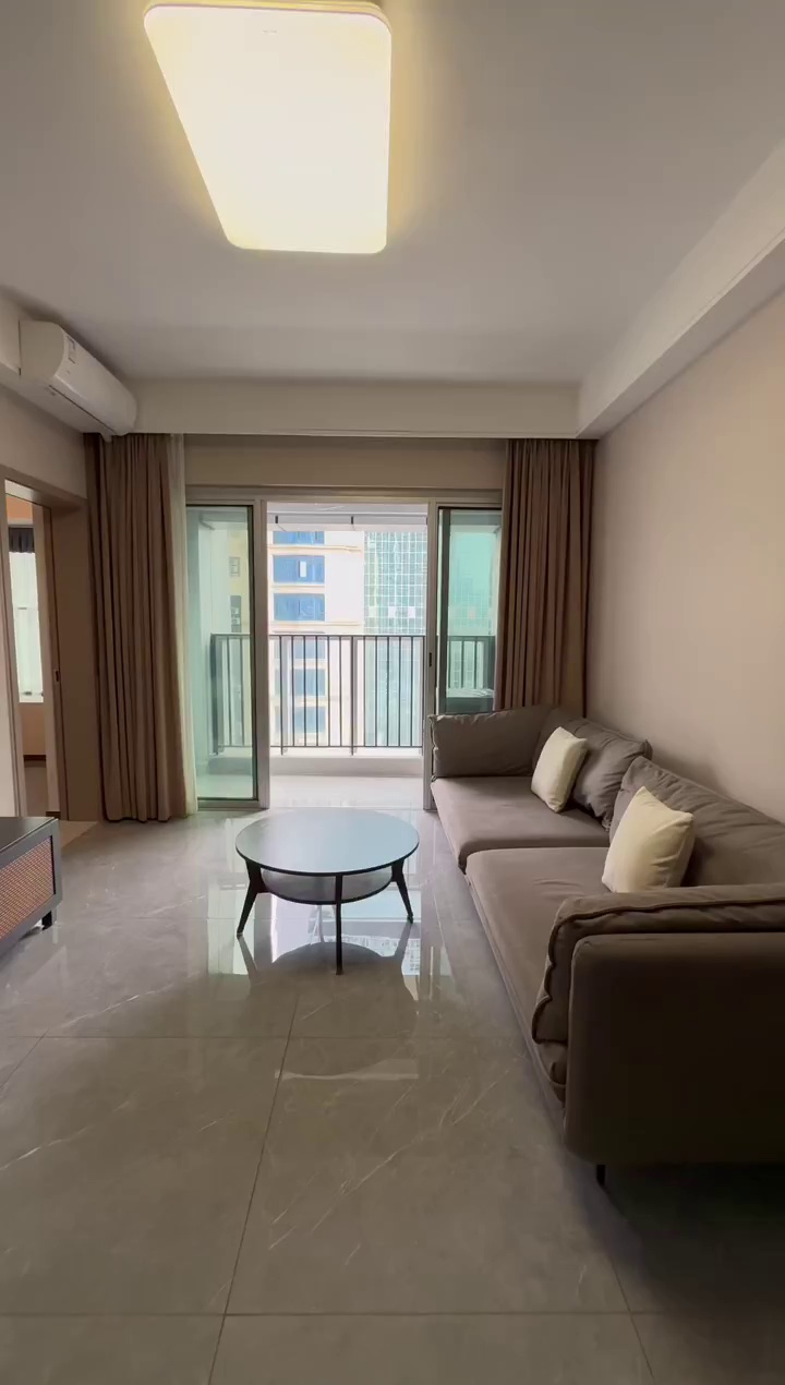 兆鑫汇金广场 住宅两房优惠出租1w ? 450/月 密码看房 拎包入住