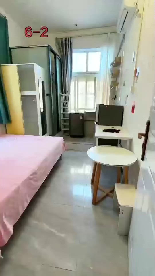 登良，南油双地铁，单间双窗采光无敌，1000+