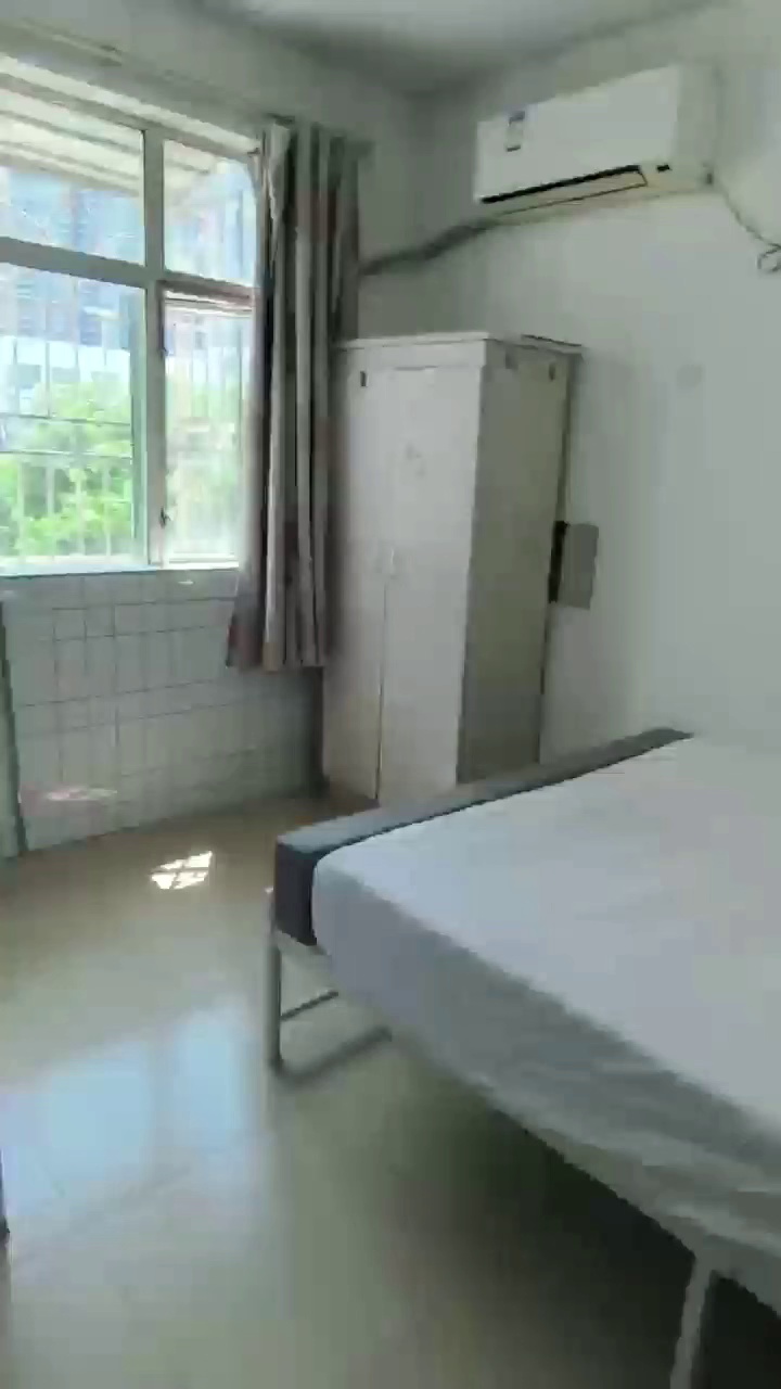 香梅 小区单间 2000
