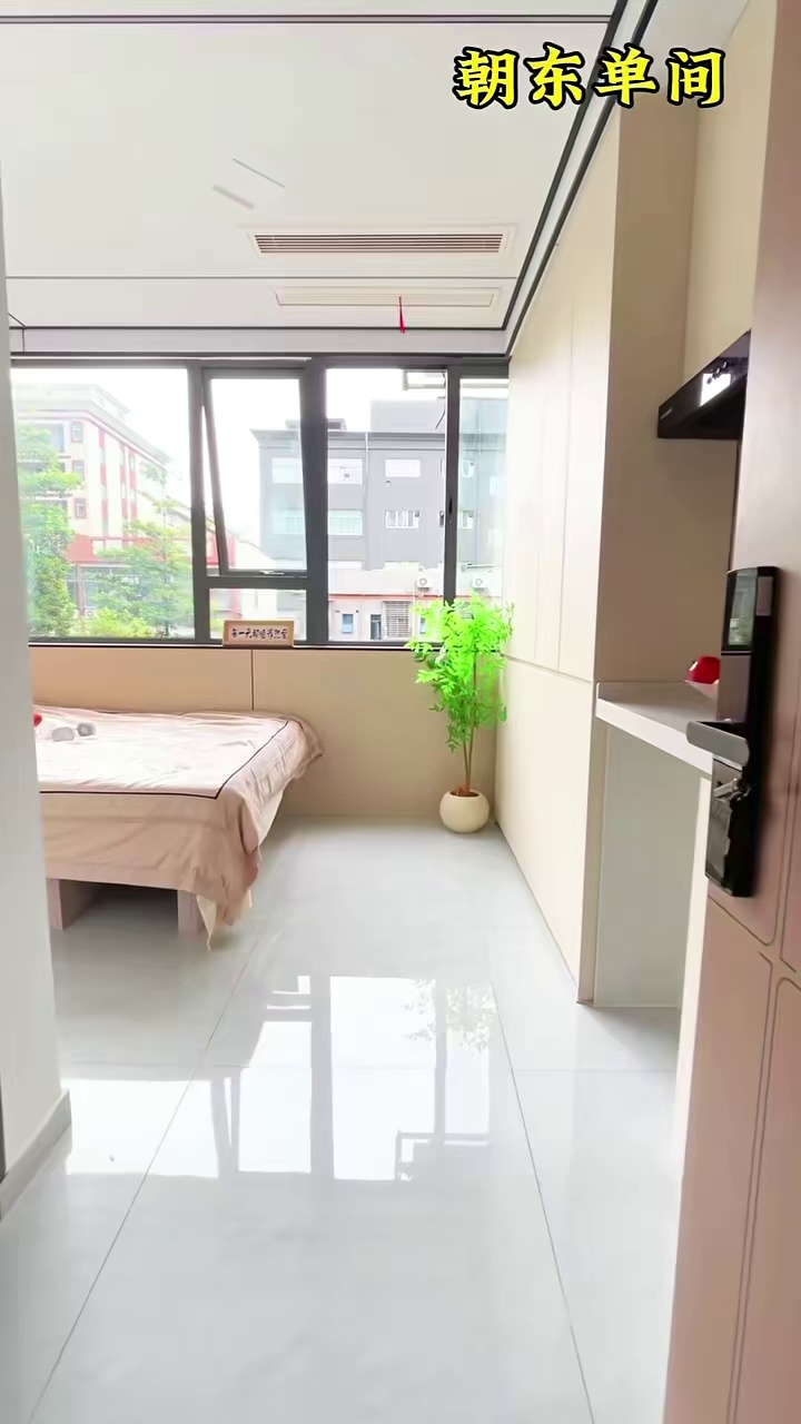 上雪科技园，精装修大单间1700包管理