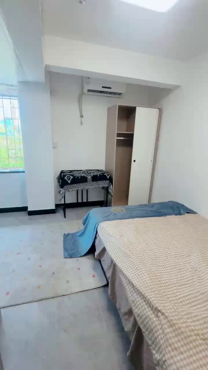 【地铁】：香梅 【户型】小区单间 【租金】2480