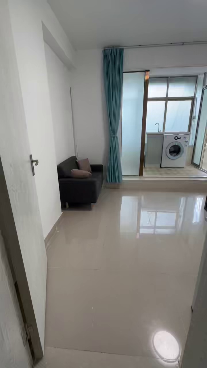南油地铁 精装大单间 临近海岸城 2700带大阳台