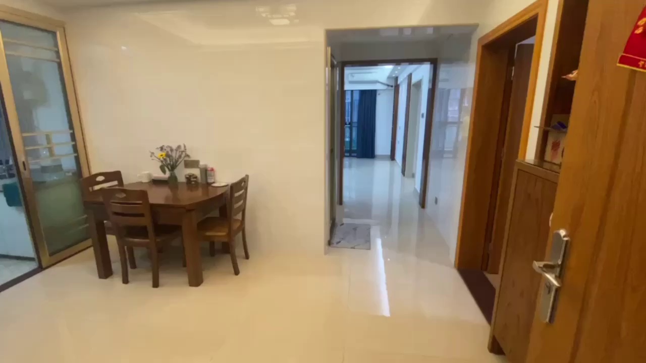 清湖北地铁口金湖雅苑三房一厅4500