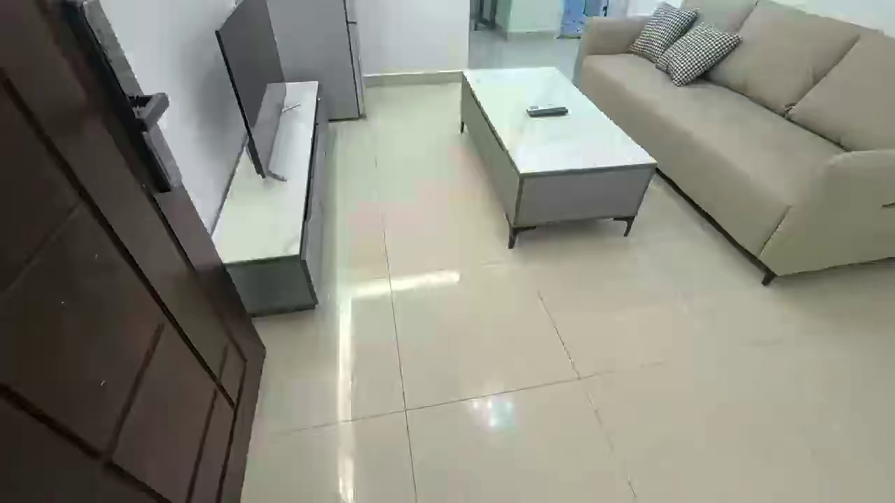 ☘ ☘ 港澳8号一房4500，随时看