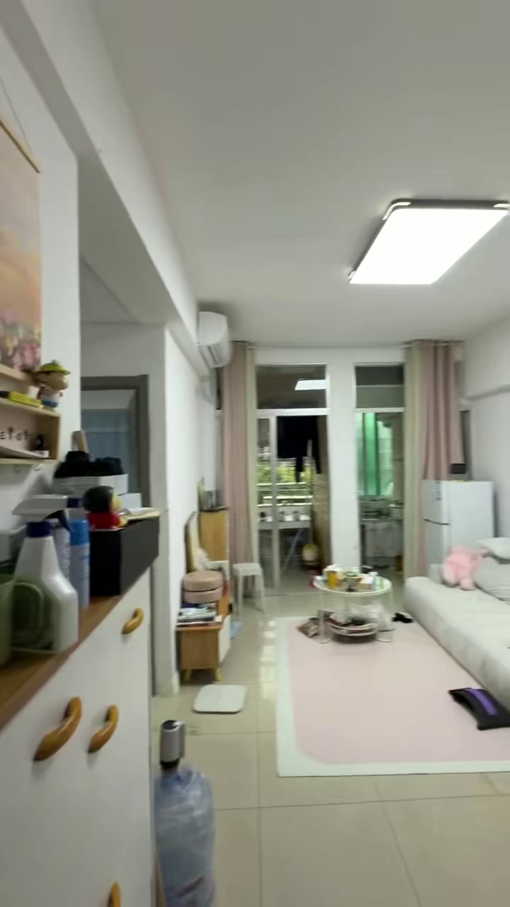 上梅林小区一房一厅4000多