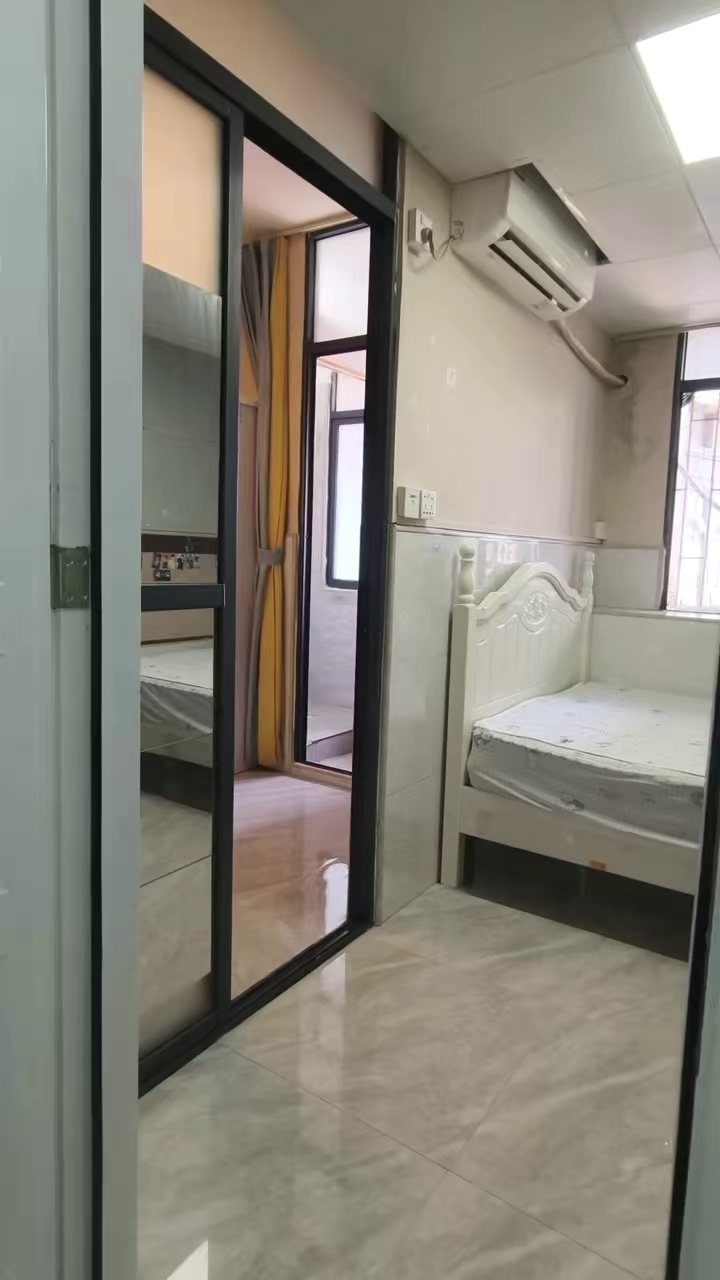 圆岭 一房一厅 2300