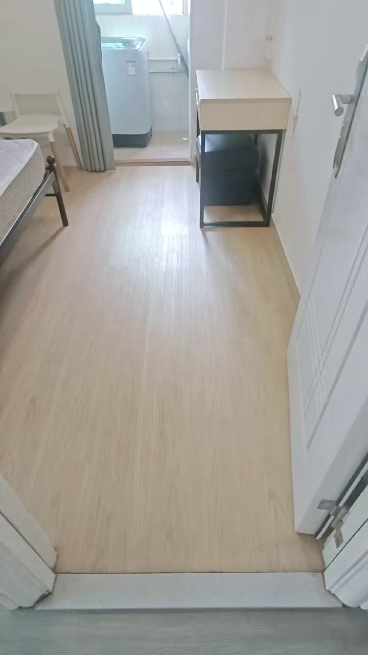 上辇旧村/单间600