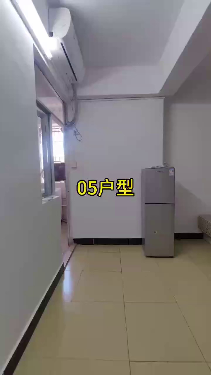 泥围旧村单间带阳台，800